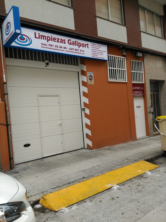 Fachada de la oficina de Galiport en Rúa Páramo, A Coruña