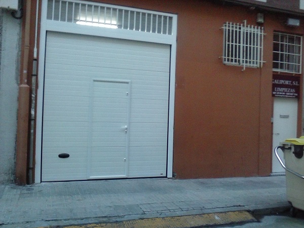 Entrada de garaje tras la limpieza